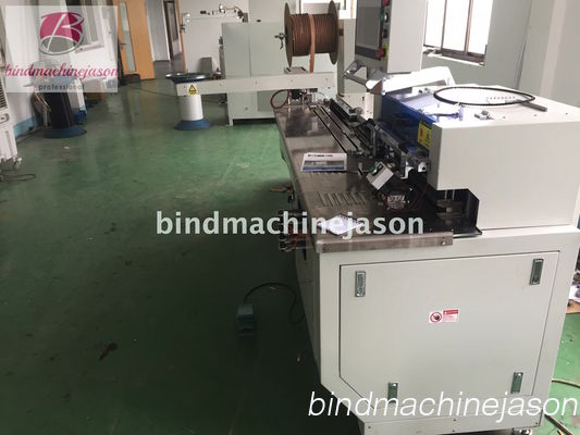 Double wire inserting machine inline hole punching function PBW580 for notebook fornecedor