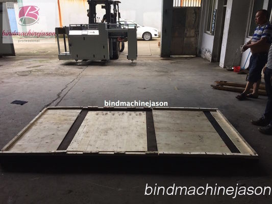 Automatic Calendar hole punching machine SPB550 with high speed fornecedor
