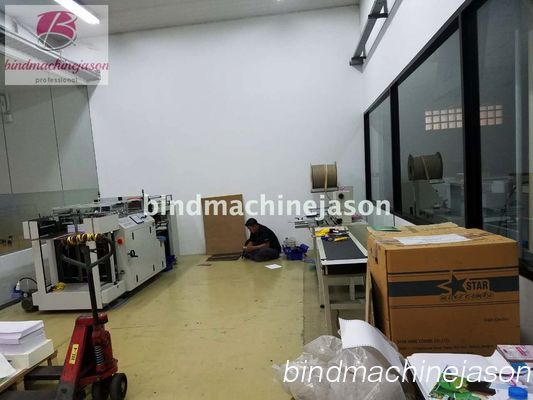 Máquina de perfuração de cadernos de alta velocidade SPB550 com profissional para gráfica fornecedor